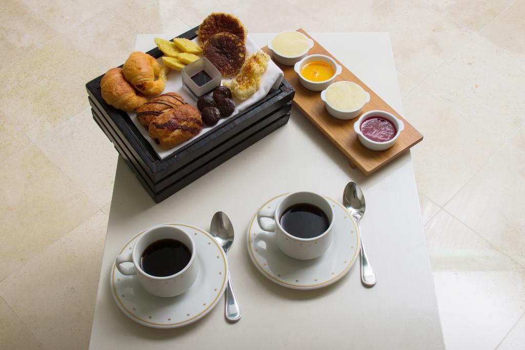 Grand Oasis Sens - All-Inclusive Adults Only Cancun Room photo A breakfast tray