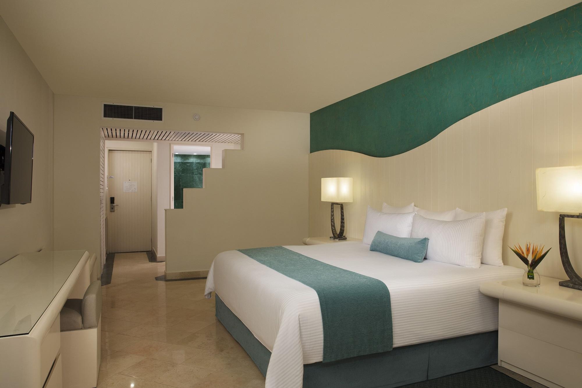 Grand Oasis Sens - All-Inclusive Adults Only Cancun Exterior photo A room at the Hard Rock Hotel